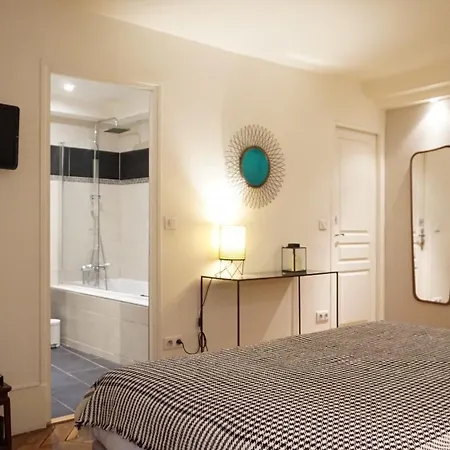 Rue De Penthievre - 8 Appartement