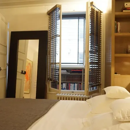 Rue De Penthievre - 8 Appartement